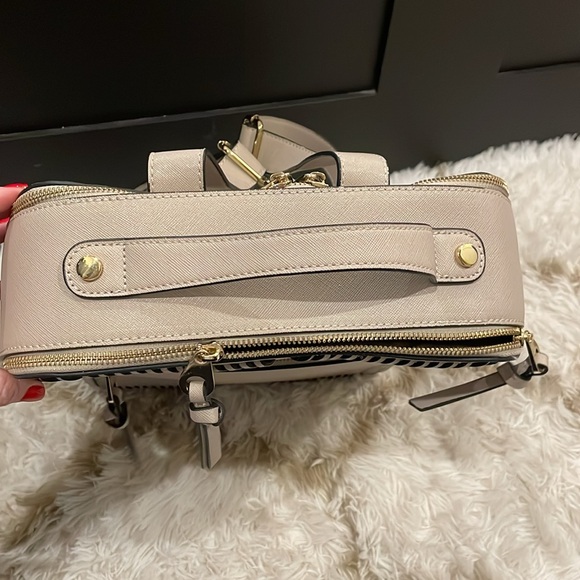 Calpak laptop travel bag (purplish grey color) - Picture 5 of 14